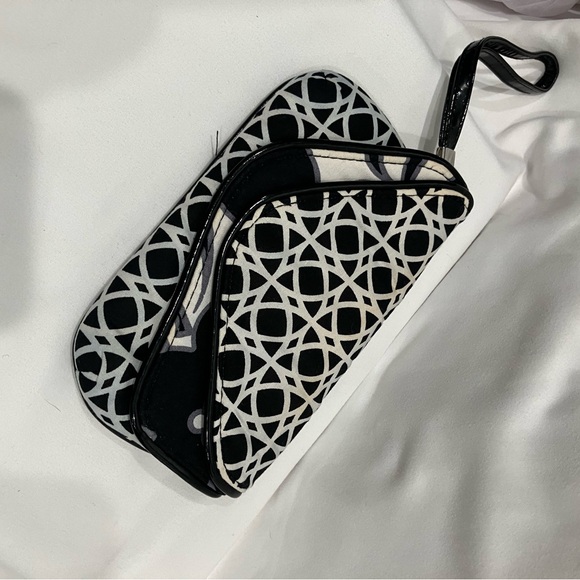 Vera Bradley Wristlet - Picture 9 of 10